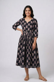 Feeding Top – Printed Pleated Design
