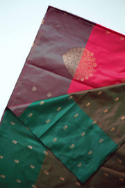 Soft Silk Saree with Golden Print & Contrast Butta