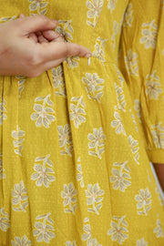 Printed Cotton Feeding Top with V-Neck