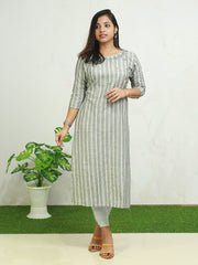 "Elegant Cotton Kurti with 3/4th Sleeves & Round Neck - ₹283"