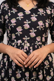 Feeding Top – Printed Pleated Design