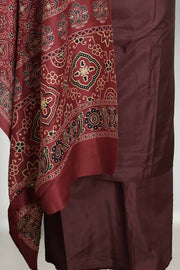 Silk Churidar Material with Button Design