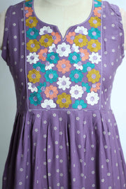 Rayon Kurti – Floral Embroidery Thread Work