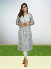 Elegant Crape Kurti with Round Neck - ₹360