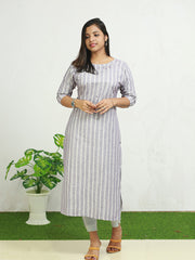 "Elegant Cotton Kurti with 3/4th Sleeves & Round Neck - ₹283"