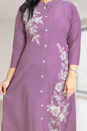Floral Thread Collar-Neck Straight Kurta For Women