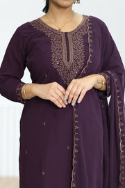 Churidar – Golden Embroidery Thread & Sequins Work