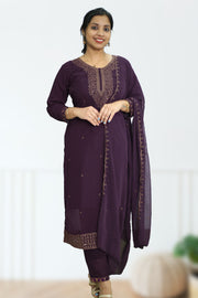 Churidar – Golden Embroidery Thread & Sequins Work