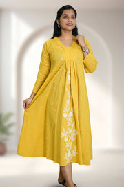 Women Floral Thread Work Detail Pure Cotton Kurta