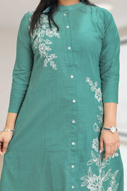 Floral Thread Collar-Neck Straight Kurta For Women