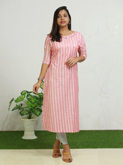 "Elegant Cotton Kurti with 3/4th Sleeves & Round Neck - ₹283"