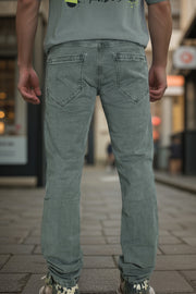 Shoot Men’s Jeans – Classic Denim for Everyday Style