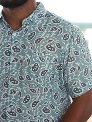 Men Regular Fit Rayon Printed Half Sleeve Casual Shirt