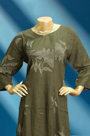 Women's Maroon Floral Printed Straight Kurti