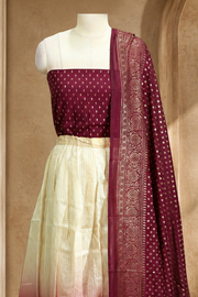 Traditional Gold Check Silk Dhavani Set